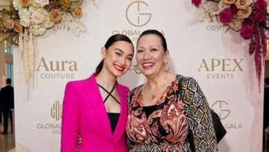 Lola Tung Parents
